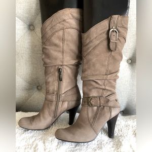 Guess Taupe boots size 6.5